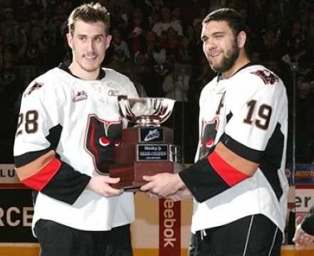 Schultz w/ Stone and trophy (WHL website)