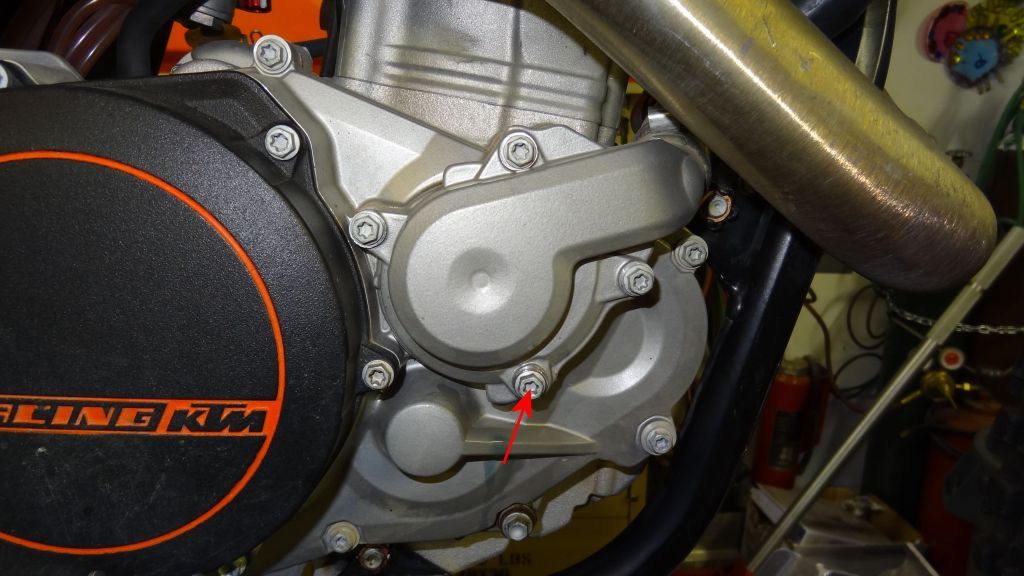 0811 KTM 450530 Water Pump Seal Replacement HowTo Adventure Rider