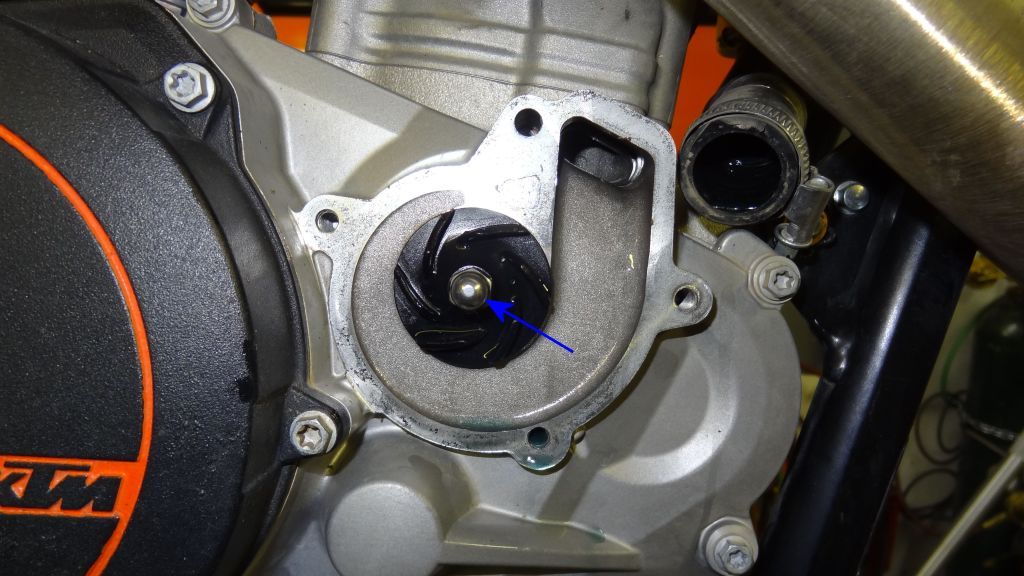 0811 KTM 450530 Water Pump Seal Replacement HowTo Adventure Rider