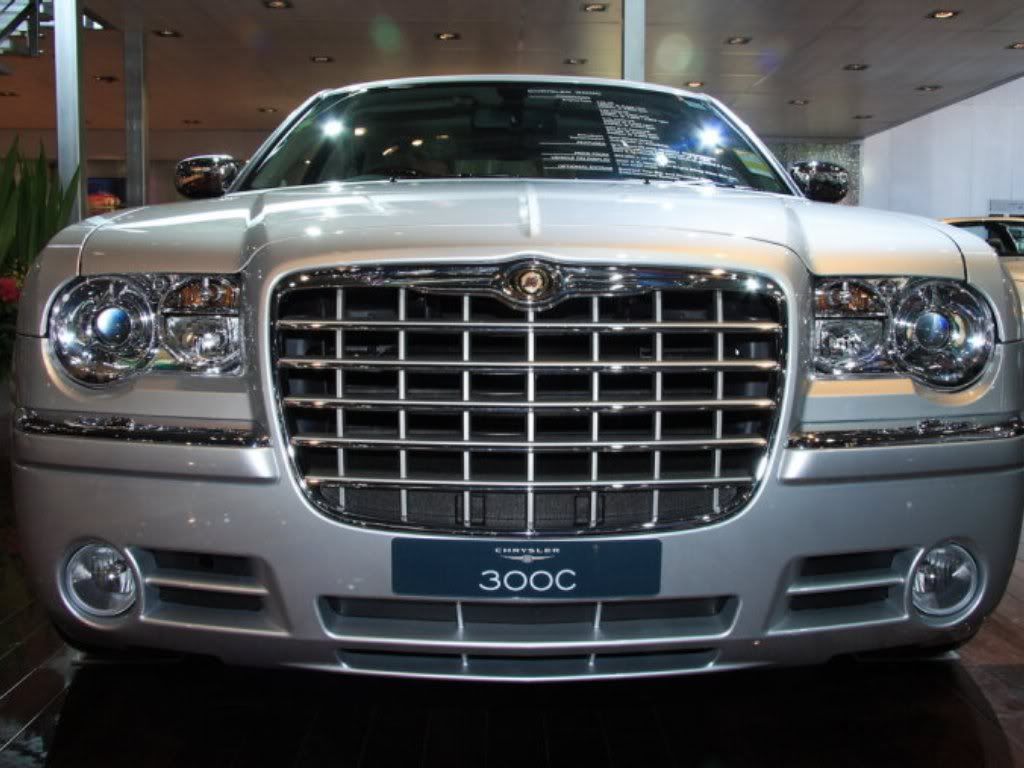 300c