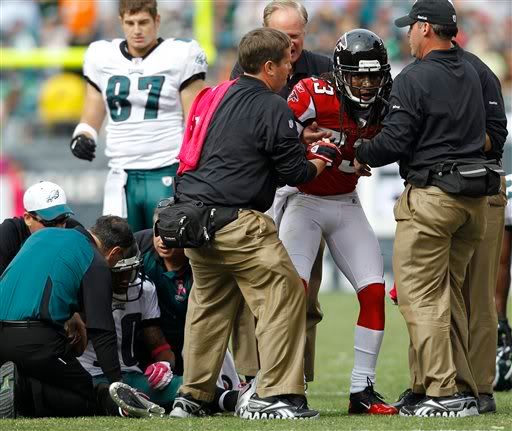 helmet to helmet. helmet-to-helmet collision