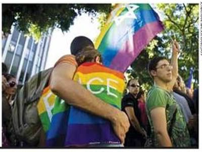 Protesto em Israel após crime em bar Gay