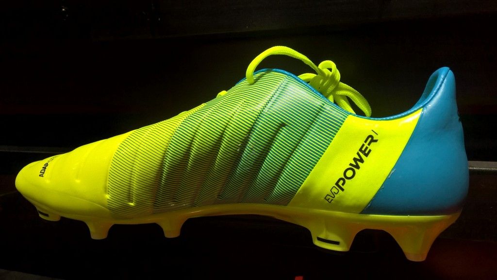 Puma evoPOWER 1.3 FG- Safety Yellow/ Black/ Atomic Blue 103524-01