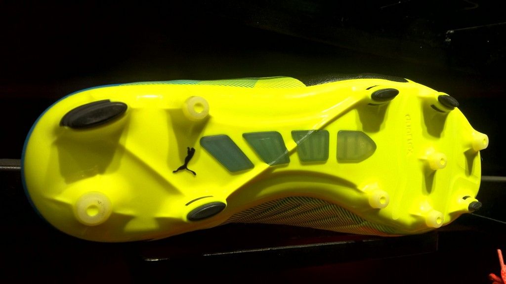Puma evoPOWER 1.3 FG- Safety Yellow/ Black/ Atomic Blue 103524-01