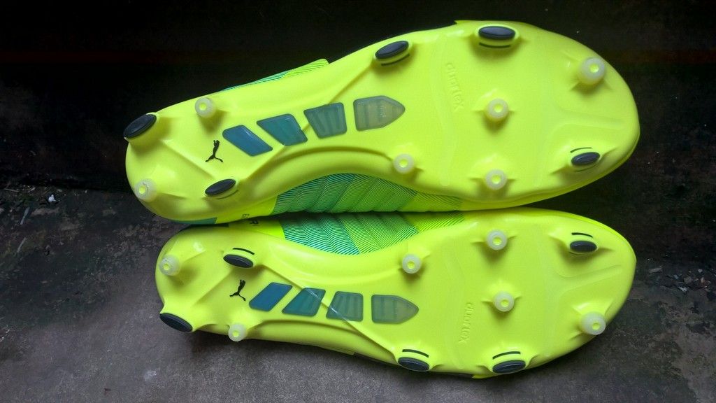 Puma evoPOWER 1.3 FG- Safety Yellow/ Black/ Atomic Blue 103524-01
