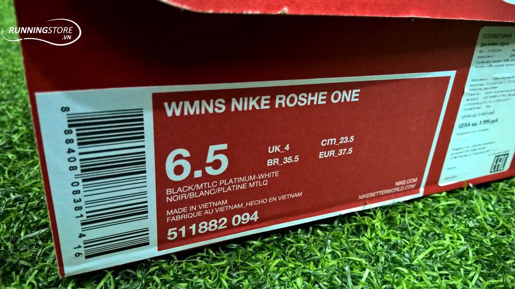 Nike Roshe One Women- Black/ Metallic Platinum/ White 511882-094
