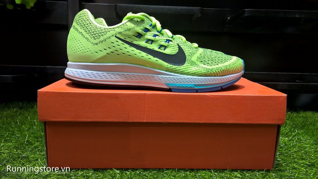 Nike Air Zoom Structure 18- Ghost Green/ Black/ Blue Size 683731-301