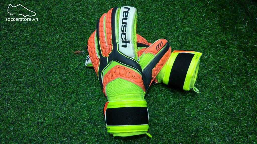 Reusch Repulse Prime M1- Black/ Shocking Orange 3670109-767