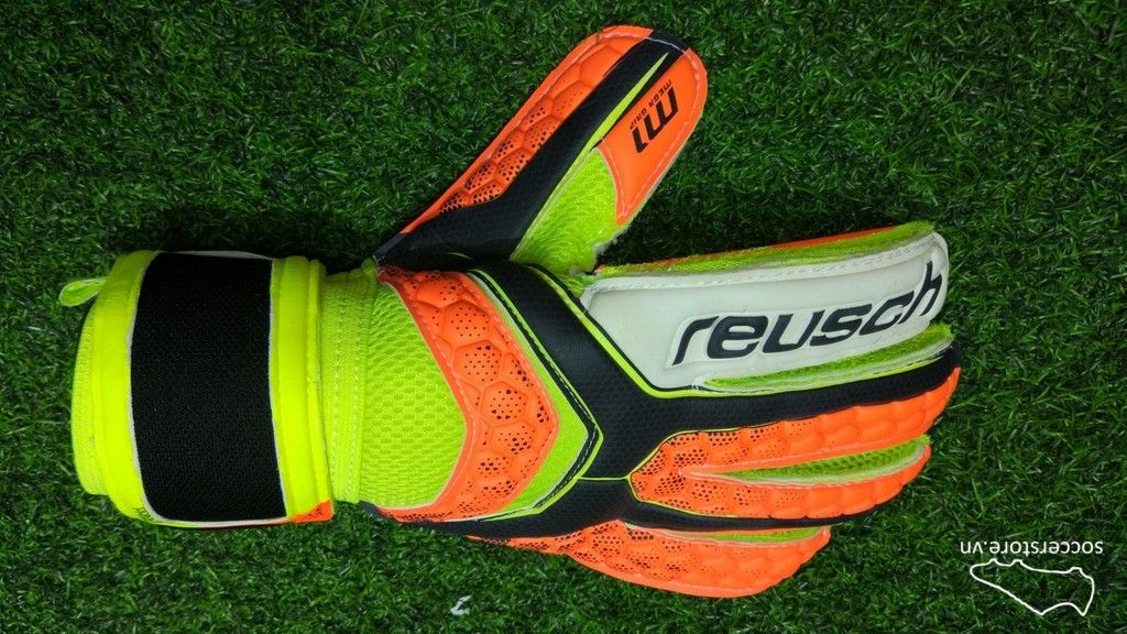 Reusch Repulse Prime M1- Black/ Shocking Orange 3670109-767