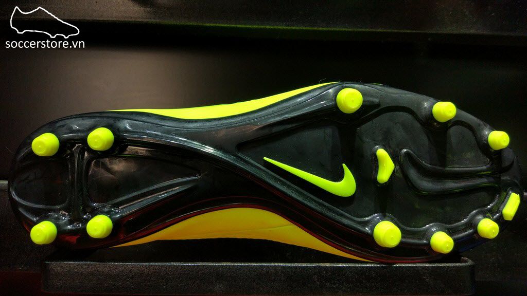 Nike Hypervenom Phelon FG- Volt/ Persian Violet/ Hot Lava/ Black