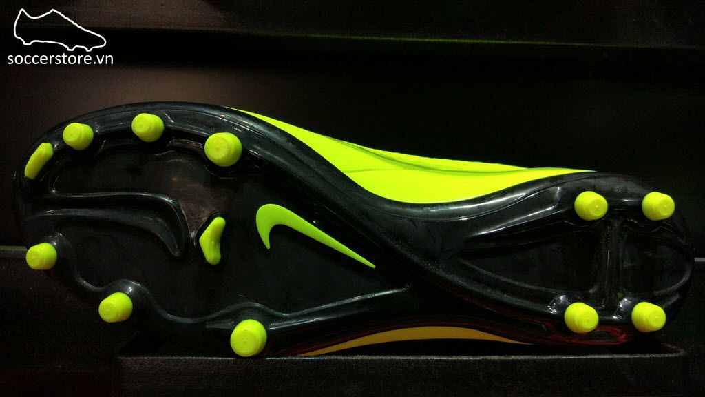 Nike Hypervenom Phelon FG- Volt/ Persian Violet/ Hot Lava/ Black