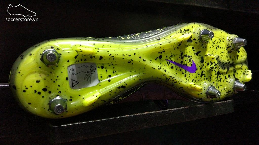 Nike Hypervenom Phantom II SG Pro- Hyper Grape/ Czarny/ Volt 747489-550