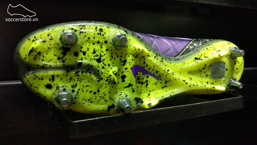 Nike Hypervenom Phantom II SG Pro- Hyper Grape/ Czarny/ Volt 747489-550