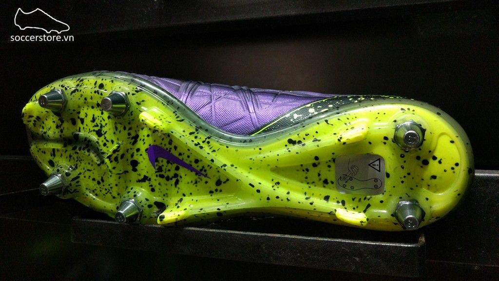 Nike Hypervenom Phantom II SG Pro- Hyper Grape/ Czarny/ Volt 747489-550