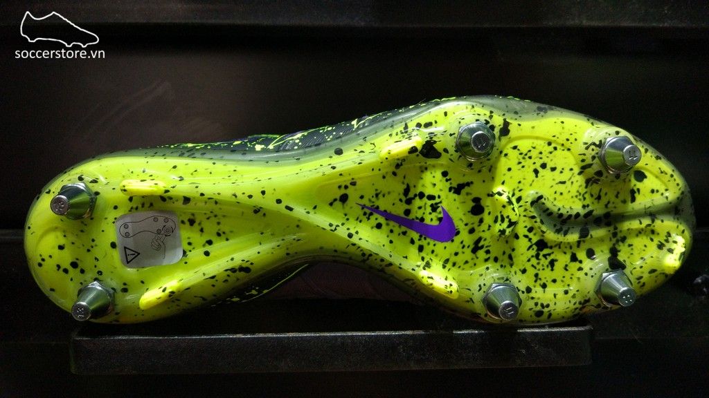 Nike Hypervenom Phantom II SG Pro- Hyper Grape/ Czarny/ Volt 747489-550
