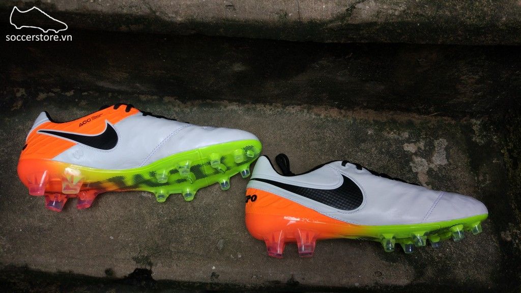 Nike Tiempo Legend VI FG- White/ Black/ Total Orange 819177-109