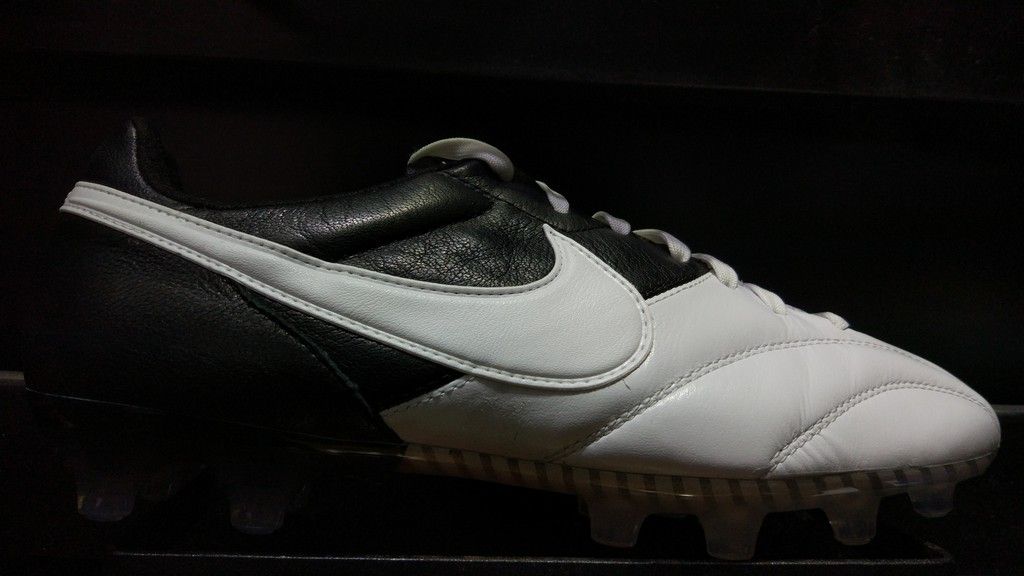 Nike Premier Legend SE FG- Black/ White/ White