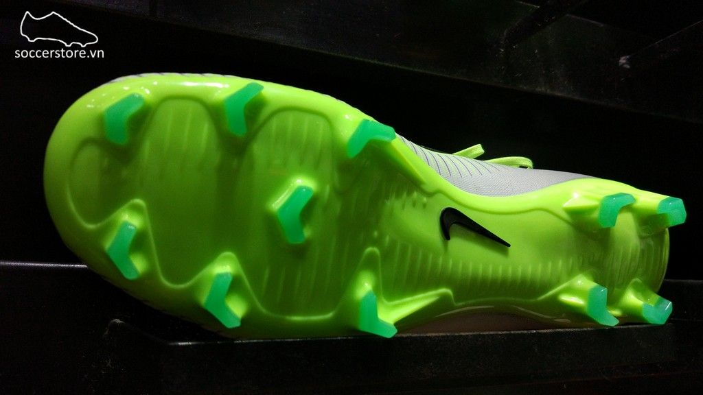 Nike Mercurial Superfly V Kids FG- Pure Platinum/ Black/ Ghost Green 831943-003