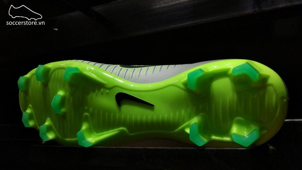Nike Mercurial Superfly V Kids FG- Pure Platinum/ Black/ Ghost Green 831943-003