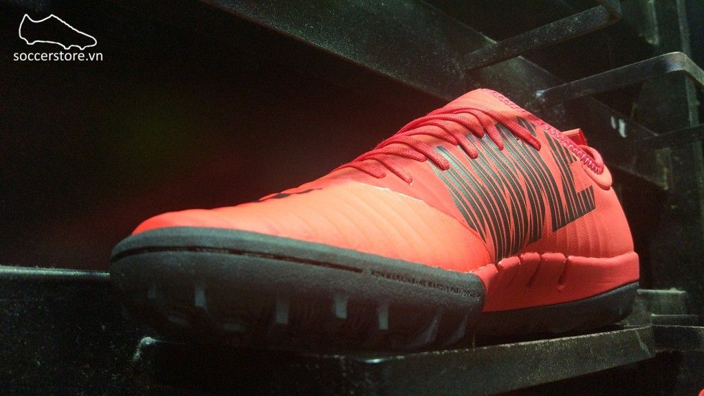 Nike MercurialX Finale II TF- University Red/ Black/ Bright Crimson 831975-616