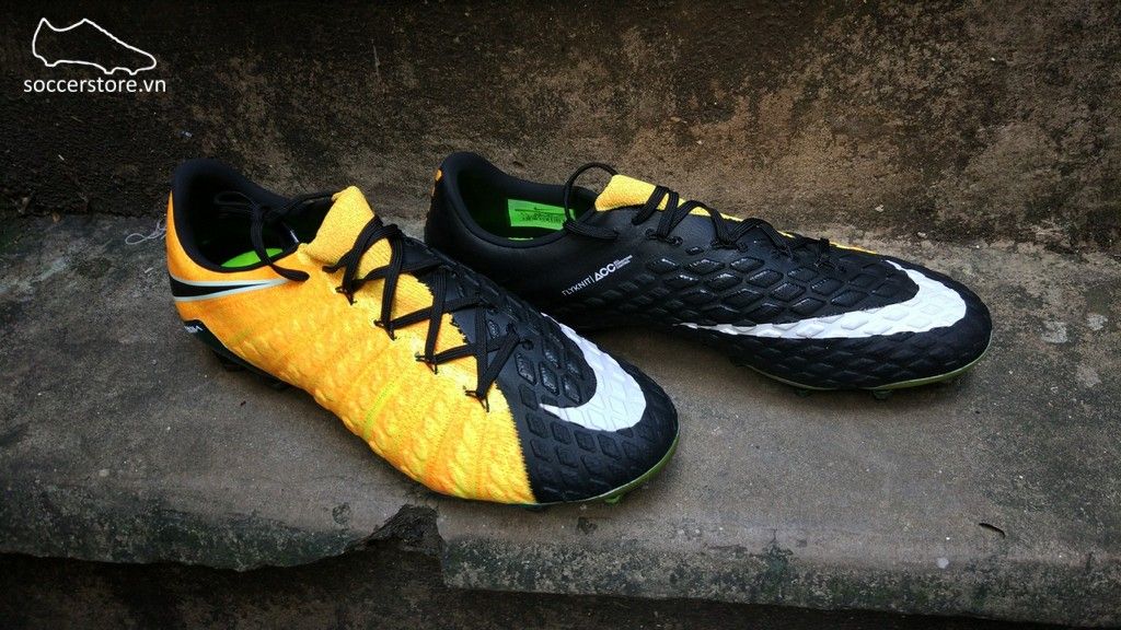Nike Hypervenom Phantom III FG- Black/ White/ Laser Orange 852567-801