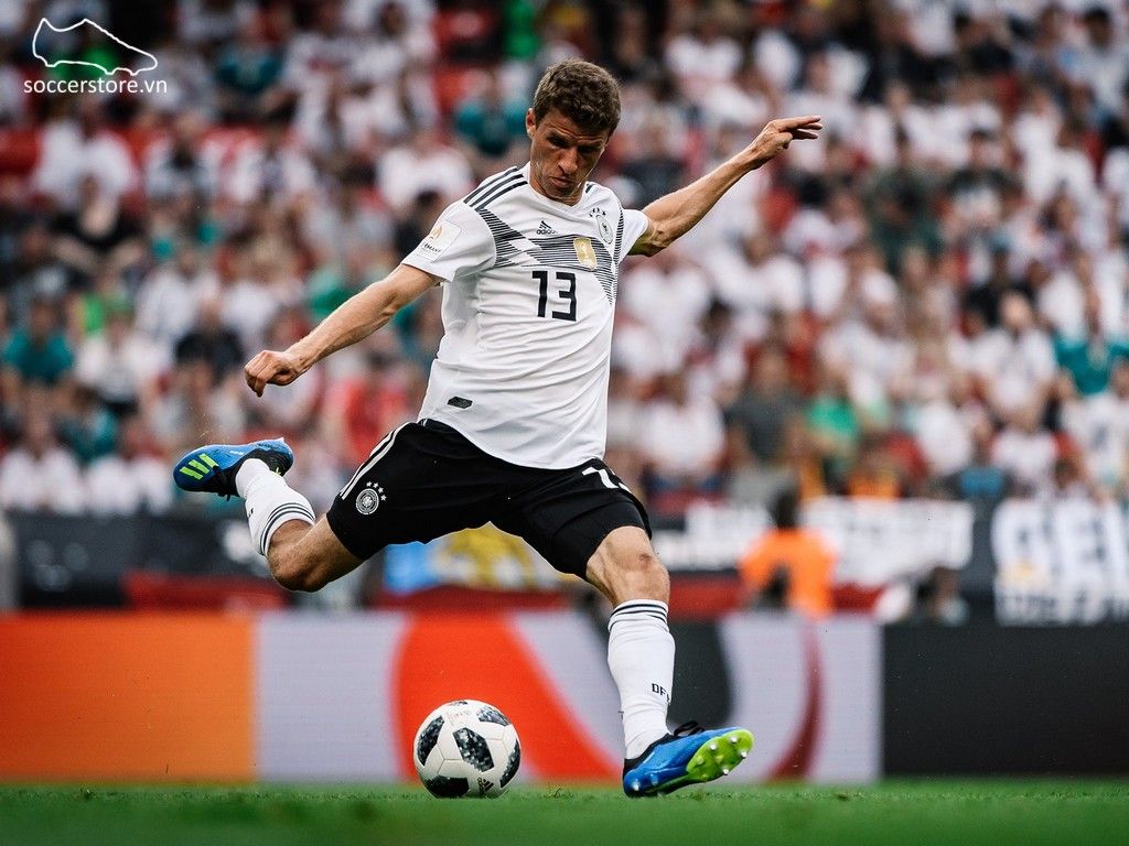 Muller sử dụng dòng giày Adidas X tại World Cup 2018
