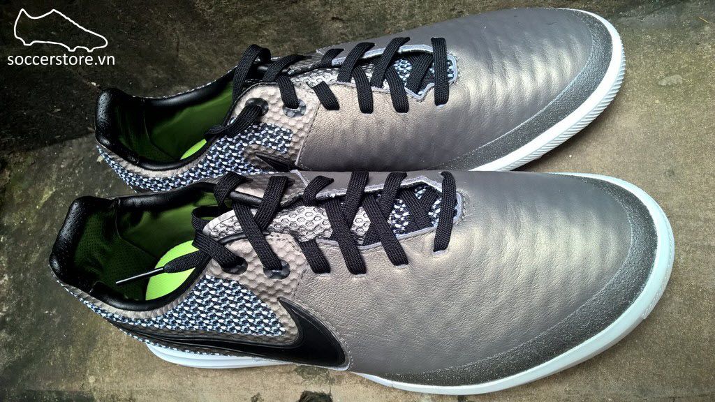 Nike MagistaX Finale TF- Metallic Pewter/ Black/ White 807567-001