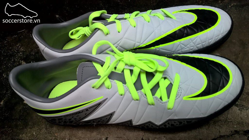 Nike Hypervenom Phelon II TF- Pure Platinum/ Black/ Ghost Green 749899-003