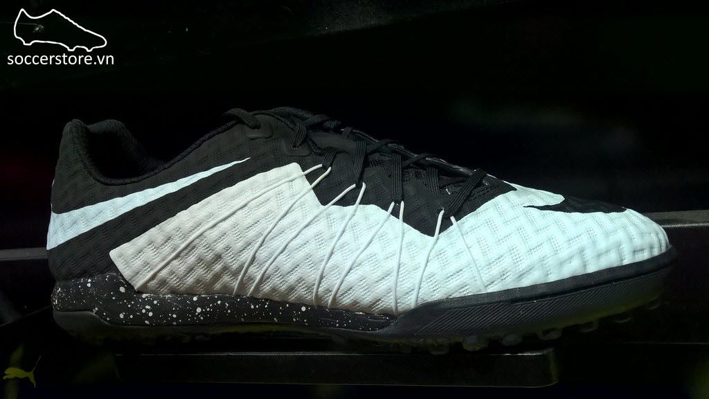 Nike HypervenomX Finale TF- White/ Black 749888-100