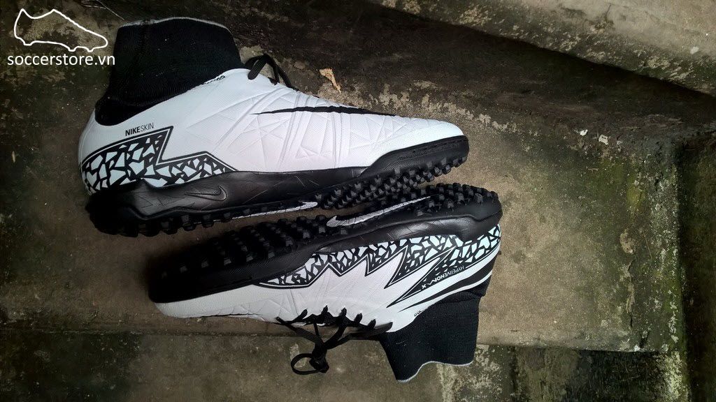 Nike HypervenomX Proximo TF- White/ Black 747484-100