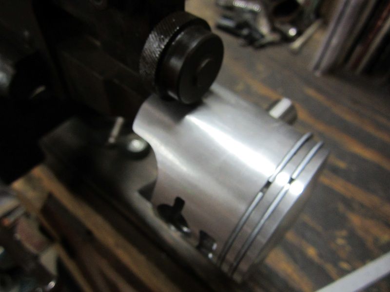 Anyone ever knurl pistons?