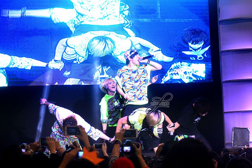 LC9 at The 5th Philippine KPOP Convention - Photo by Life Gean