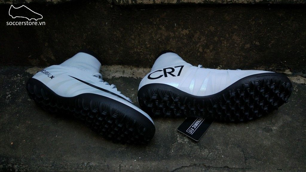 Nike MercurialX Victory VI CR7 DF Kids TF - White/ Blue Tint 903601-401