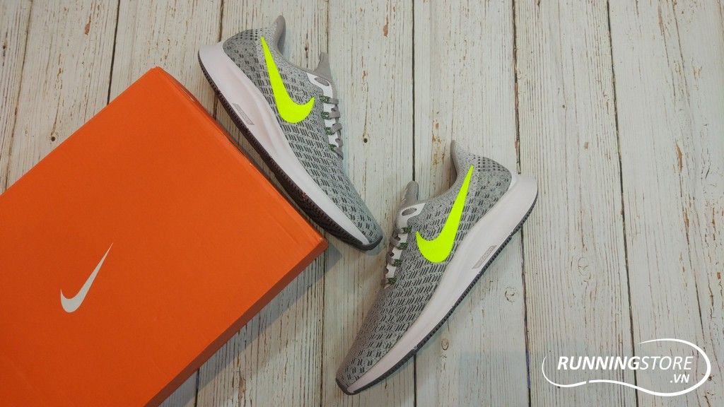 Nike Airzoom Pegasus 35 - White/ Volt/ Gunsmoke- 942851-101