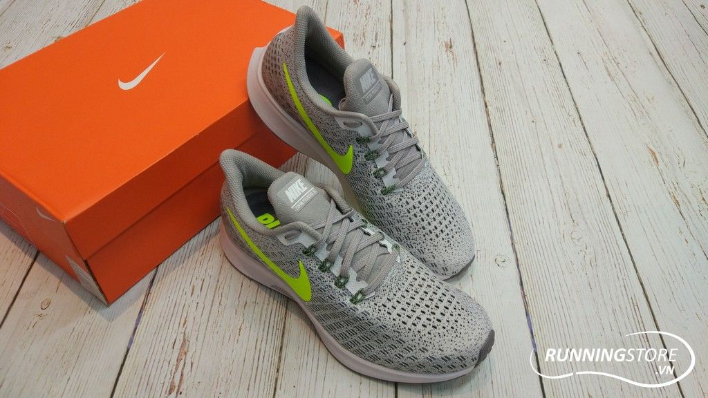 Nike Airzoom Pegasus 35 - White/ Volt/ Gunsmoke- 942851-101