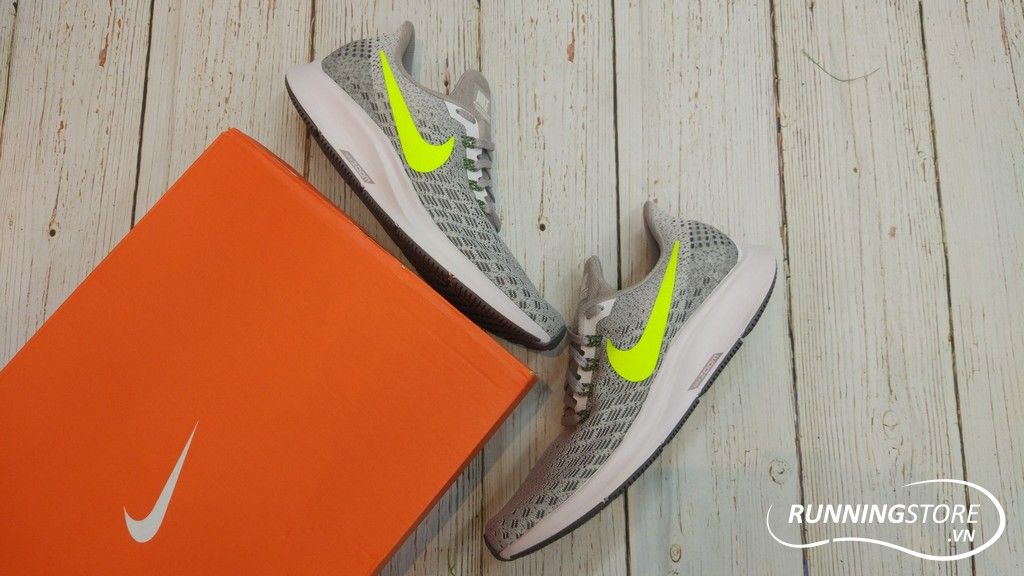 Nike Airzoom Pegasus 35 - White/ Volt/ Gunsmoke- 942851-101