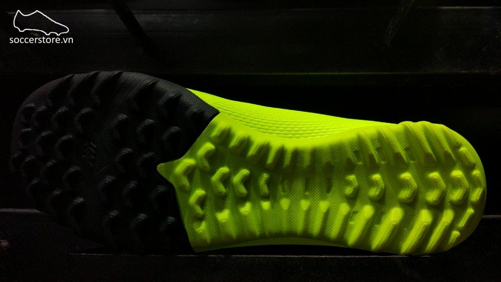 Nike Mercurial Superfly VI Academy TF- Volt/ Black AH7370-701