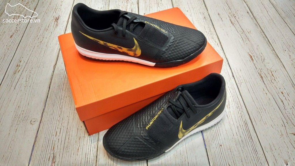 Nike Phantom VNM Academy TF - Black/ Metallic Gold AO0571-077