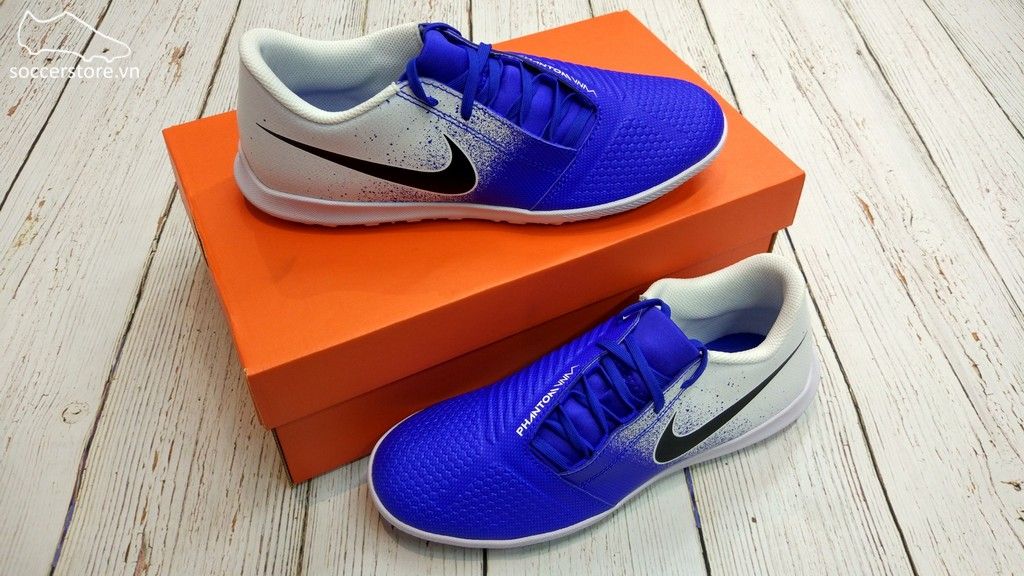 Nike Phantom VNM Club TF- White/ Black/ Racer Blue AO0579-104