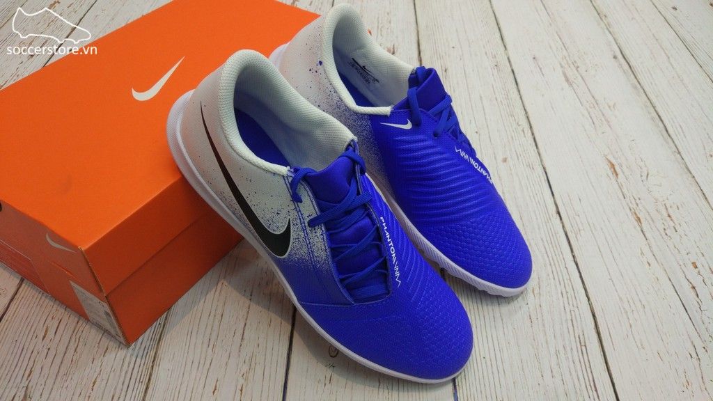 Nike Phantom VNM Club TF- White/ Black/ Racer Blue AO0579-104