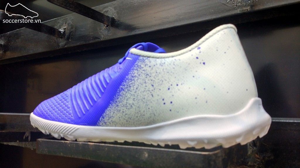 Nike Phantom VNM Club TF- White/ Black/ Racer Blue AO0579-104