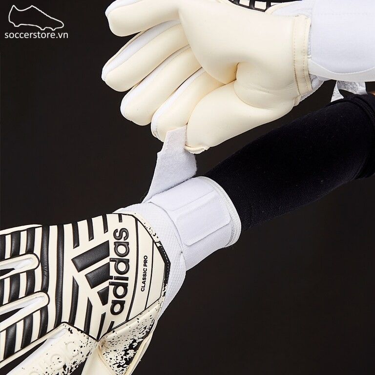 Adidas Classic Pro- White/ Black GK Gloves CW5616