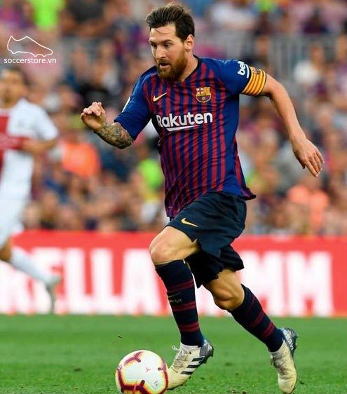 Messi sử dụng giày Adidas Nemeziz 18.1 FG