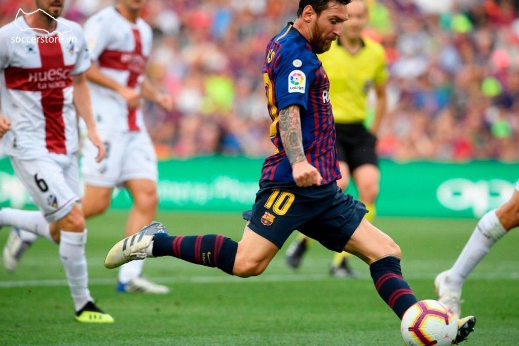 Messi sử dụng giày Adidas Nemeziz 18.1 FG