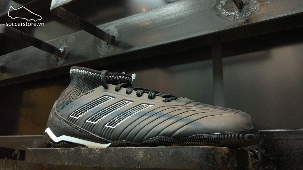 Adidas Predator 18.3 Kids FG- Core Black/ White DB2320
