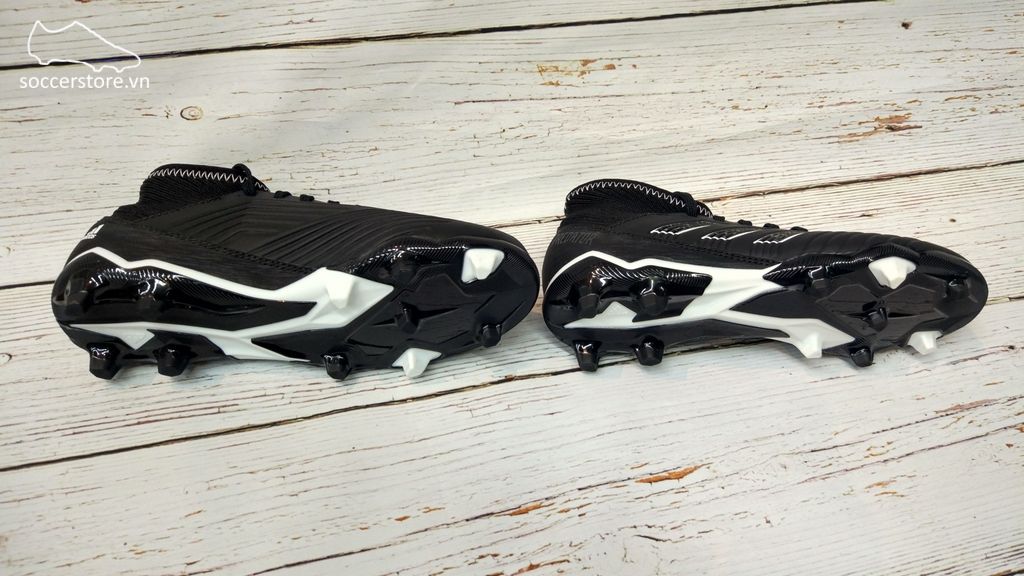 Adidas Predator 18.3 Kids FG- Core Black/ White DB2320