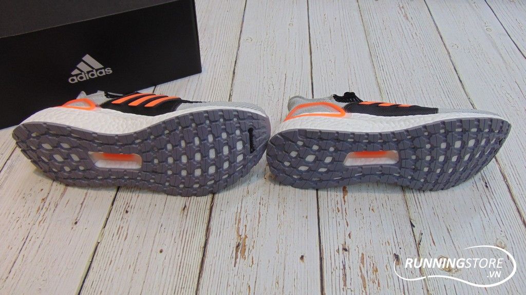 Adidas Ultraboost 2019 - Core Black / Solar Orange / Glow Blue - G27516