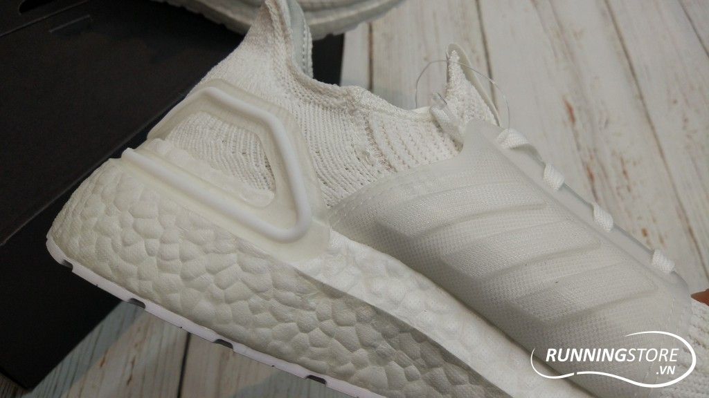 Adidas Ultraboost 2019 - Cloud White / Cloud White / Core Black-G54008