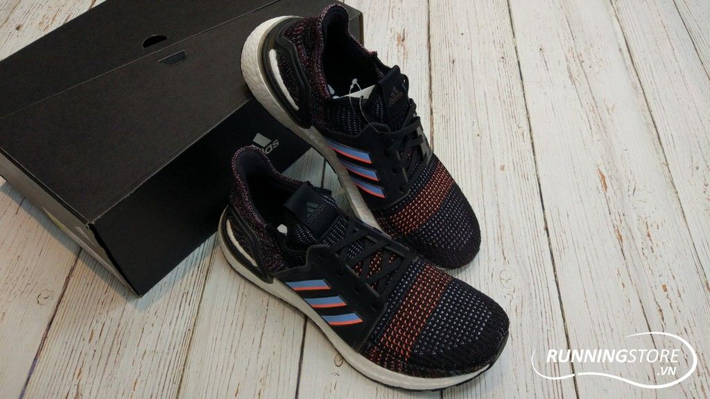 Adidas Ultraboost 2019 - Core Black / Glow Blue / Core Black-G54011