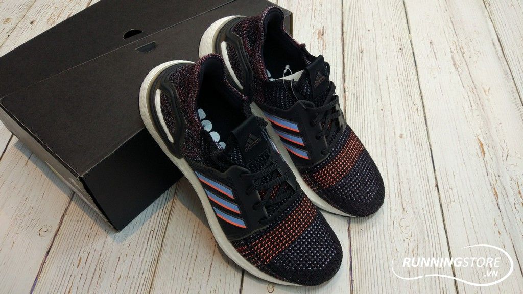 Adidas Ultraboost 2019 - Core Black / Glow Blue / Core Black-G54011